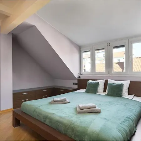 Apartmán Elegant Old Town - Piwna Varšava